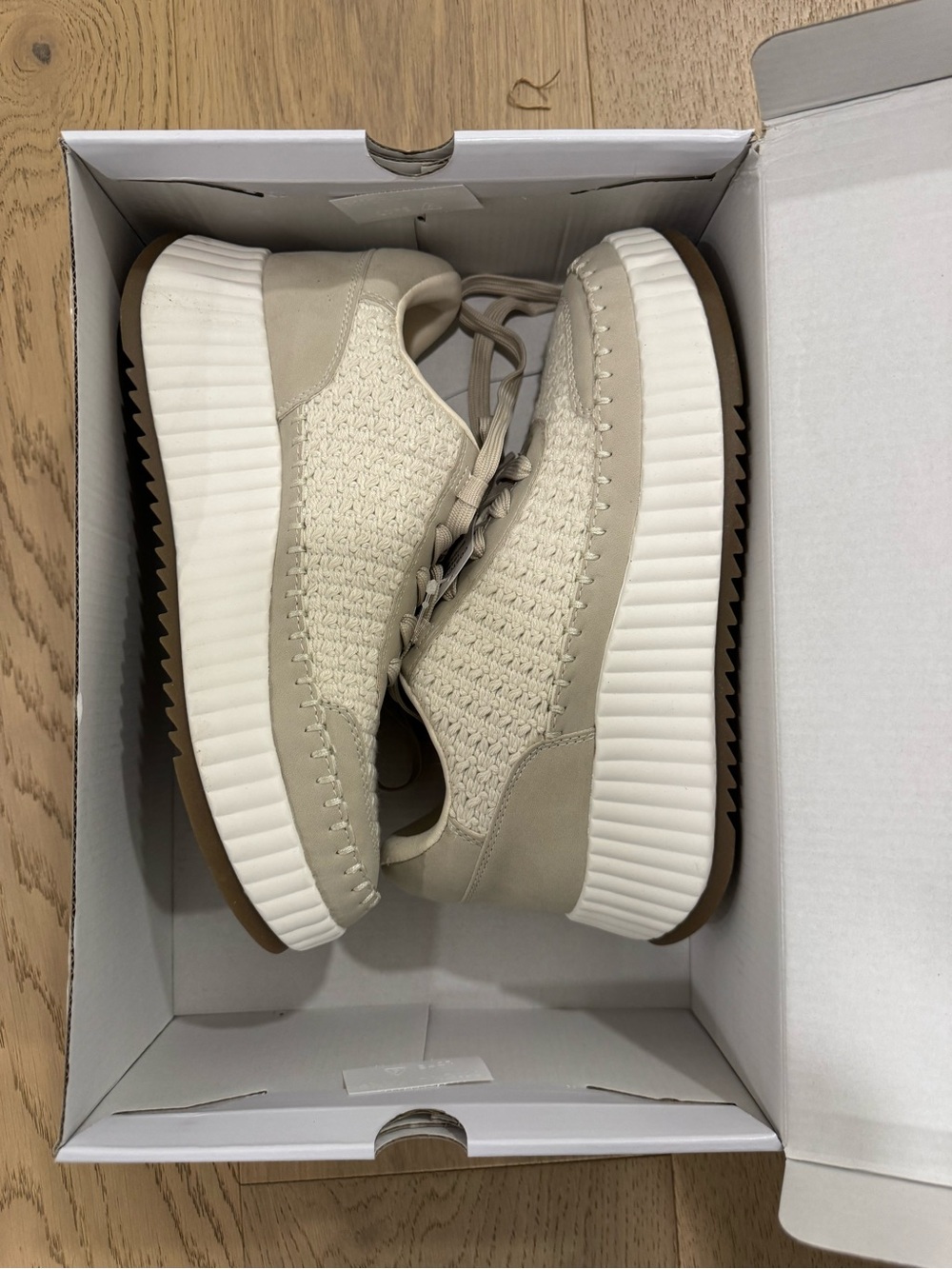 Women’s DV by Dolce Vita Dolen Knit Platform Sneakers Cream Ivory, Size 8
